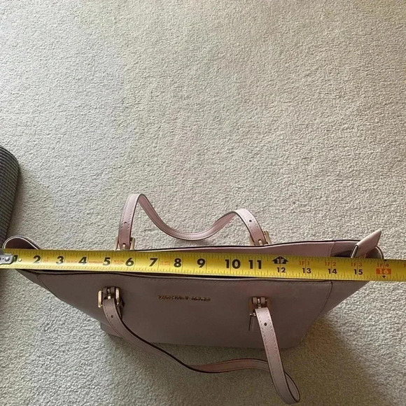 Michael Kors Light Pink Jet Set Travel Tote Purse - Picture 15 of 16